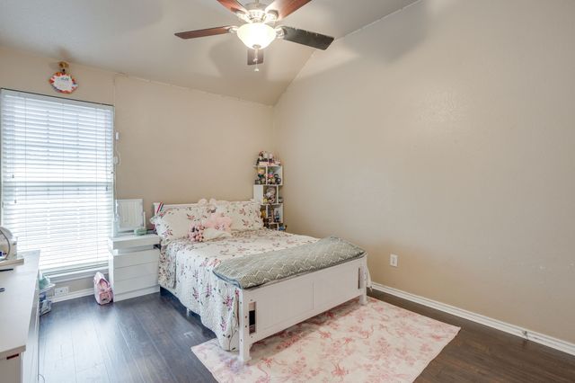 779 Little Ridge Court, Burleson, TX 76028