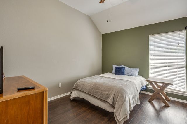 779 Little Ridge Court, Burleson, TX 76028