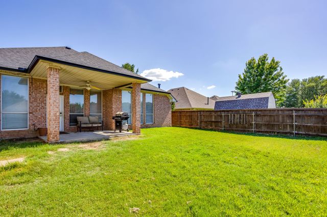 779 Little Ridge Court, Burleson, TX 76028