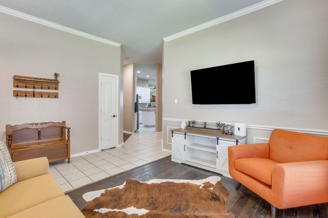 779 Little Ridge Court, Burleson, TX 76028