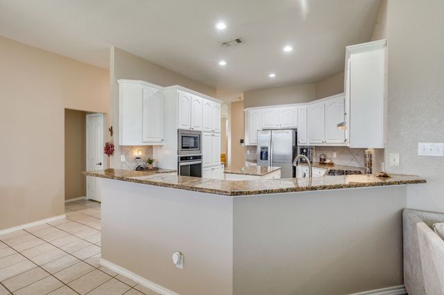 779 Little Ridge Court, Burleson, TX 76028