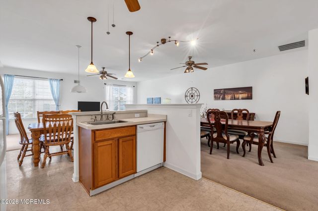 1 Tara Court, Manchester, NJ 08759