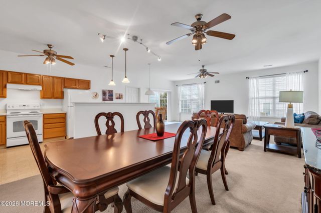 1 Tara Court, Manchester, NJ 08759