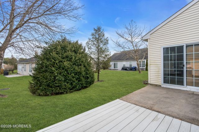 1 Tara Court, Manchester, NJ 08759