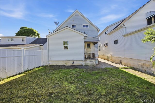 130 Ridge Park Avenue, Cheektowaga, NY 14211