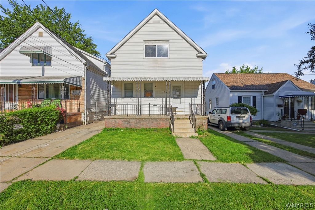 130 Ridge Park Avenue, Cheektowaga, NY 14211