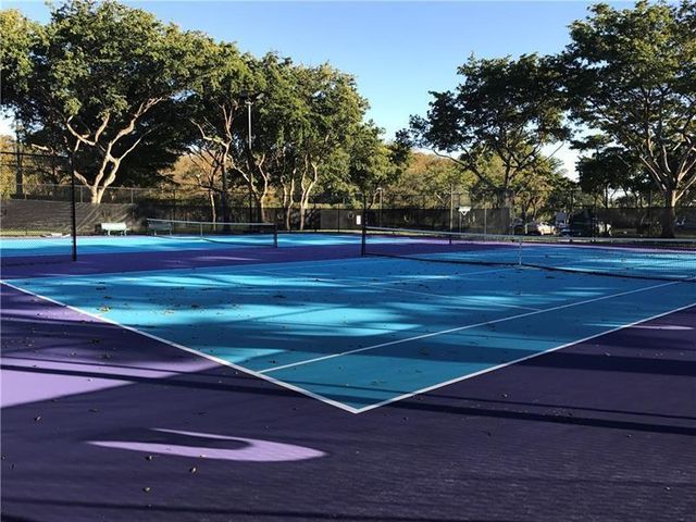 112 Lake Emerald Drive 204, Oakland Park, FL 33309