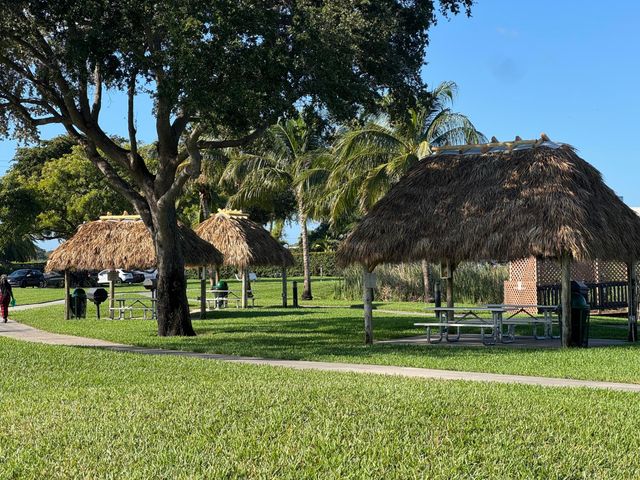 112 Lake Emerald Drive 204, Oakland Park, FL 33309