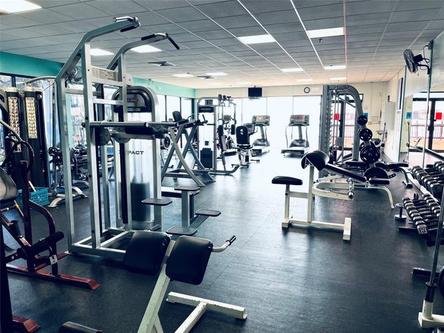 112 Lake Emerald Drive 204, Oakland Park, FL 33309