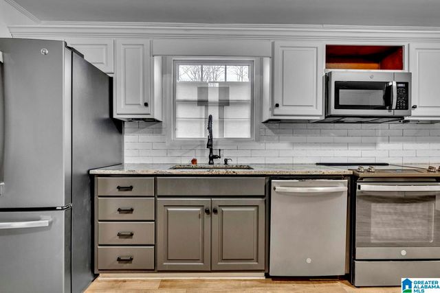 1702 RIDGE DRIVE, Jasper, AL 35504