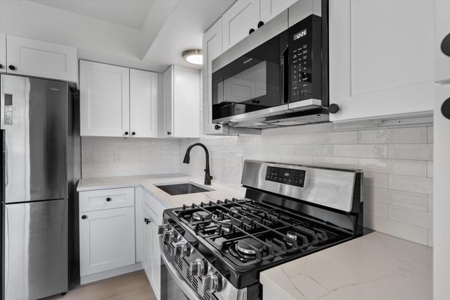 806 E 13th ST 104, Georgetown, TX 78626