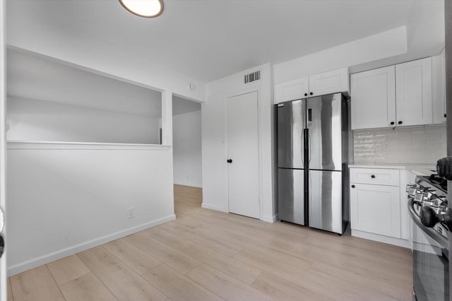 806 E 13th ST 104, Georgetown, TX 78626