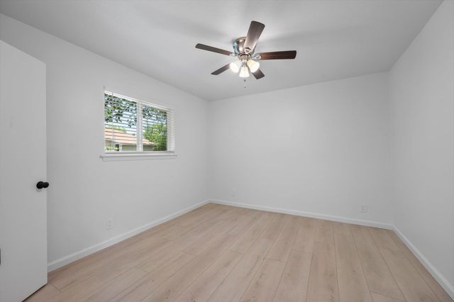 806 E 13th ST 104, Georgetown, TX 78626