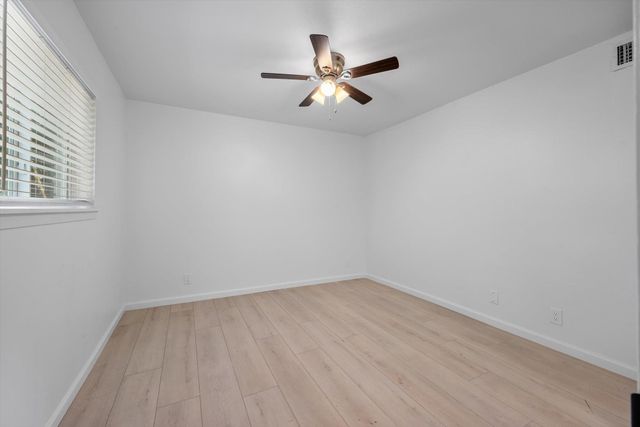 806 E 13th ST 104, Georgetown, TX 78626