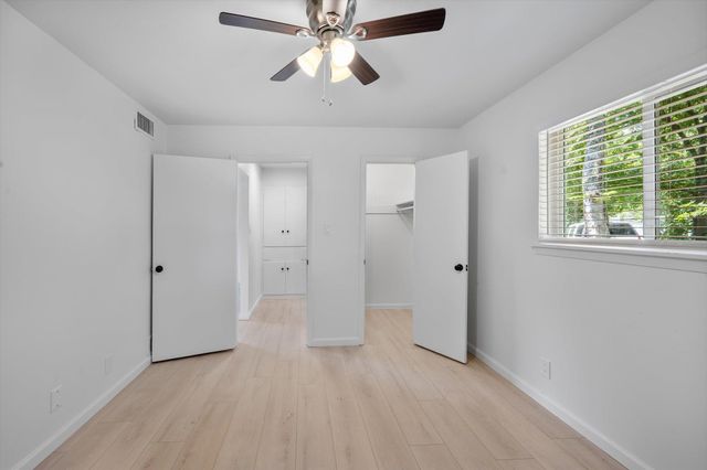 806 E 13th ST 104, Georgetown, TX 78626