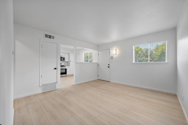 806 E 13th ST 104, Georgetown, TX 78626