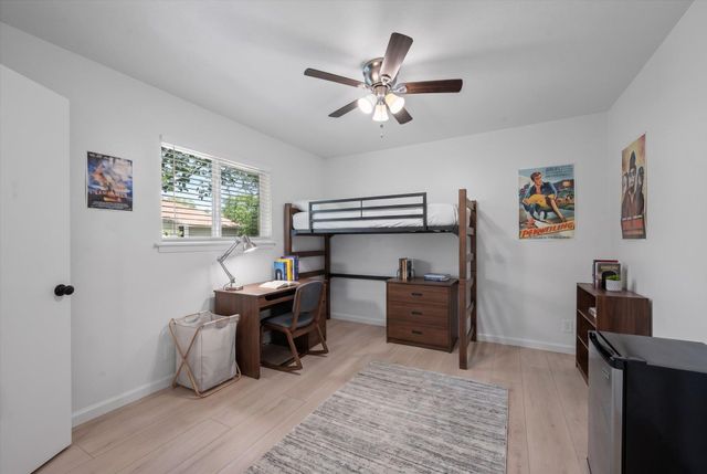 806 E 13th ST 104, Georgetown, TX 78626