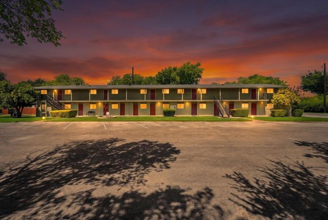 806 E 13th ST 104, Georgetown, TX 78626