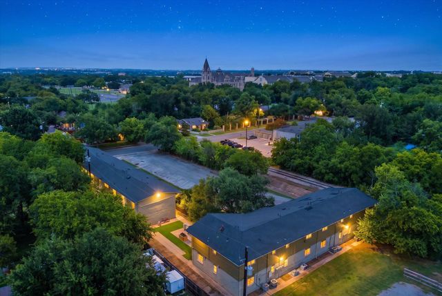 806 E 13th ST 104, Georgetown, TX 78626
