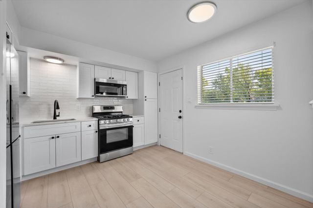 806 E 13th ST 104, Georgetown, TX 78626