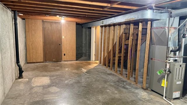 8287 Monrovia Street, Lenexa, KS 66215