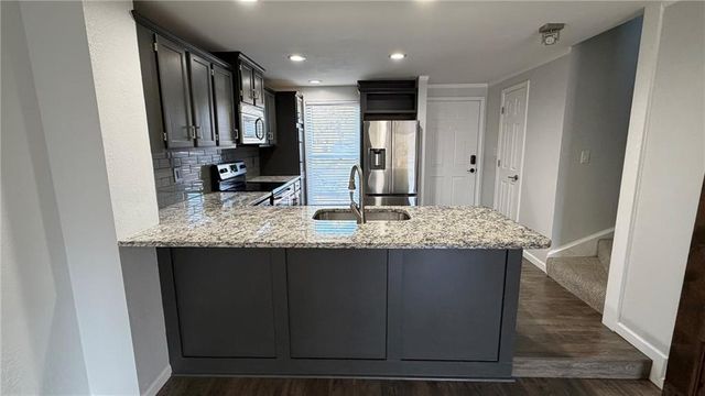 8287 Monrovia Street, Lenexa, KS 66215