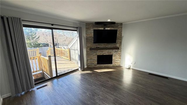 8287 Monrovia Street, Lenexa, KS 66215