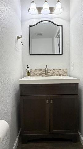 8287 Monrovia Street, Lenexa, KS 66215