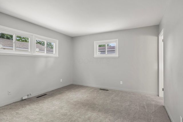272 Carilla Lane, Columbus, OH 43228