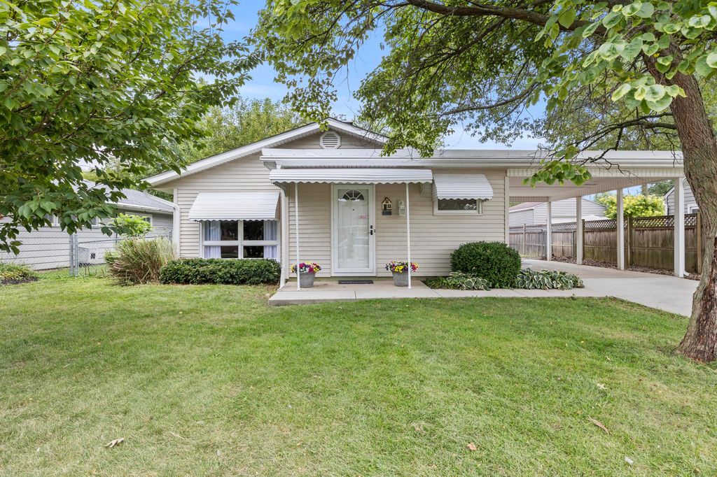 272 Carilla Lane, Columbus, OH 43228