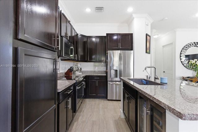 3407 W 99th Pl 3407, Hialeah, FL 33018