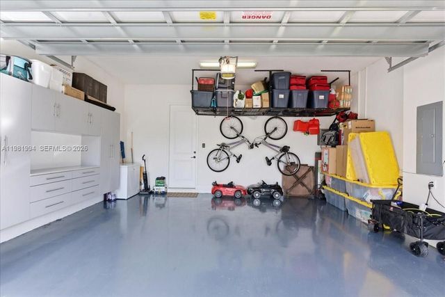 3407 W 99th Pl 3407, Hialeah, FL 33018