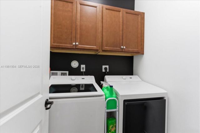 3407 W 99th Pl 3407, Hialeah, FL 33018