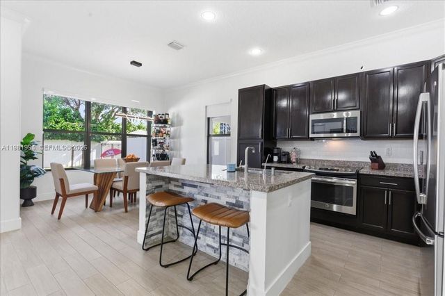 3407 W 99th Pl 3407, Hialeah, FL 33018