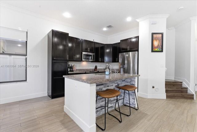 3407 W 99th Pl 3407, Hialeah, FL 33018