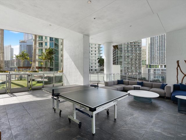 90 SW 3rd St 2015, Miami, FL 33130