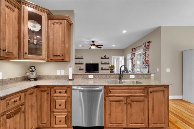 310 Puckett Mill Drive, Central, SC 29630