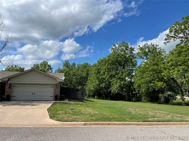 2507 Westwood, Ardmore, OK 73401