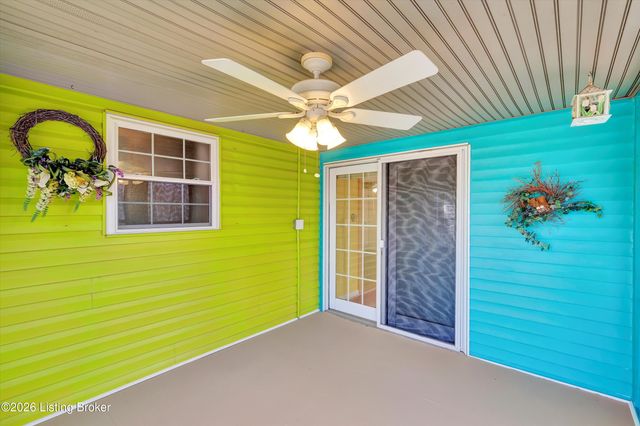 7520 E Orchard Grass Blvd, Crestwood, KY 40014