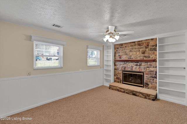 7520 E Orchard Grass Blvd, Crestwood, KY 40014