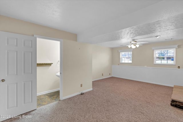 7520 E Orchard Grass Blvd, Crestwood, KY 40014