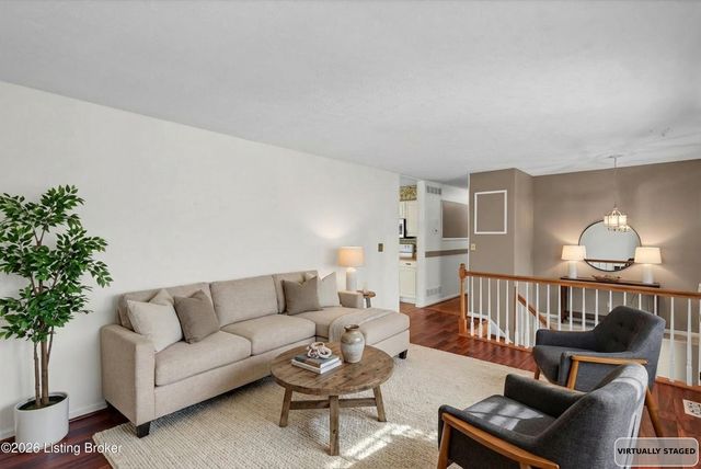 7520 E Orchard Grass Blvd, Crestwood, KY 40014