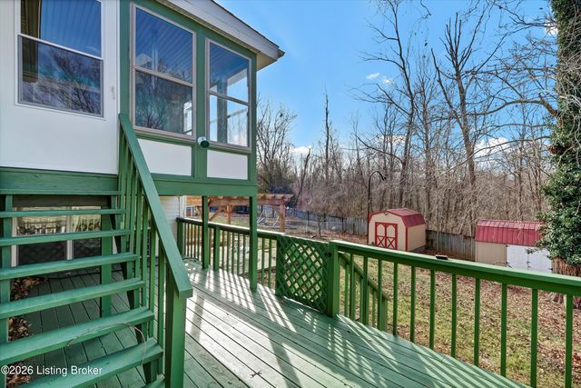 7520 E Orchard Grass Blvd, Crestwood, KY 40014