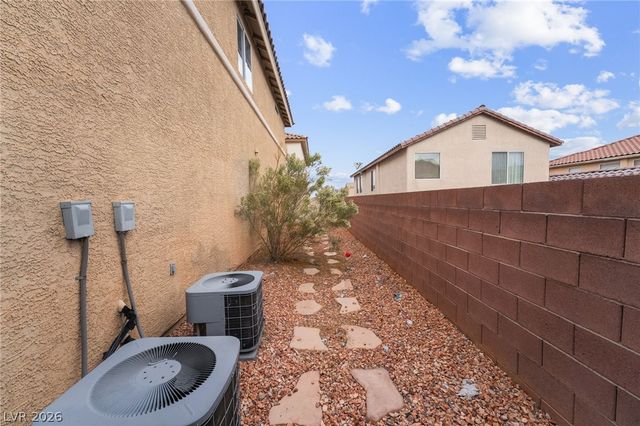 7858 Windhamridge Drive, Las Vegas, NV 89139