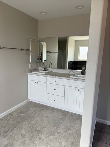 17796 Valencia Street, Hesperia, CA 92345