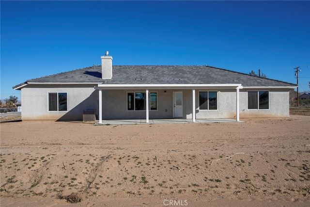 17796 Valencia Street, Hesperia, CA 92345