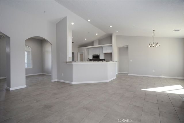 17796 Valencia Street, Hesperia, CA 92345