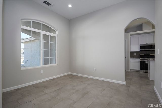 17796 Valencia Street, Hesperia, CA 92345