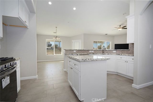 17796 Valencia Street, Hesperia, CA 92345