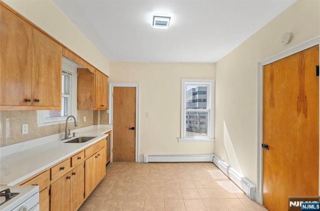 244 Lincoln Avenue, Cliffside Park, NJ 07010